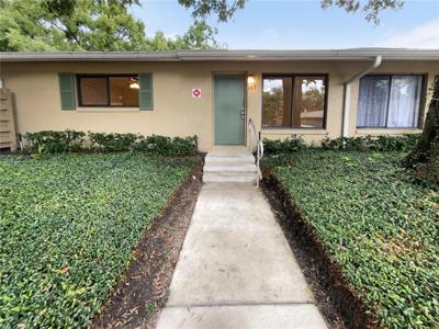 220 CHEROKEE COURT