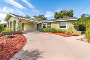 1215 SINCLAIR