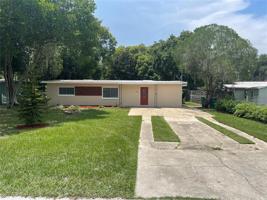 836 EDGEWATER