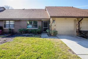9816 LAKE SEMINOLE W