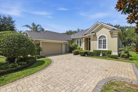 6124 FOXFIELD COURT