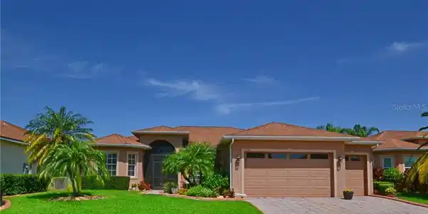 4240 ROEBELENII DRIVE