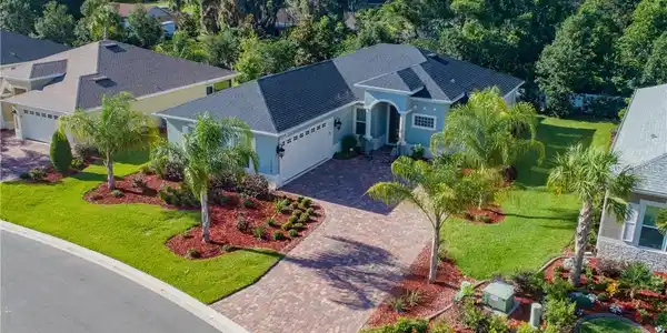 10208 JULIA ISLES AVENUE