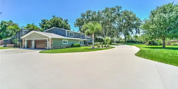 6144 PIER PLACE