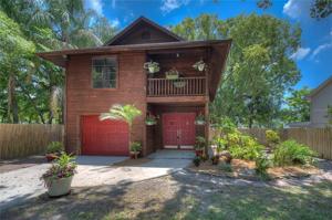 2204 HOWARD