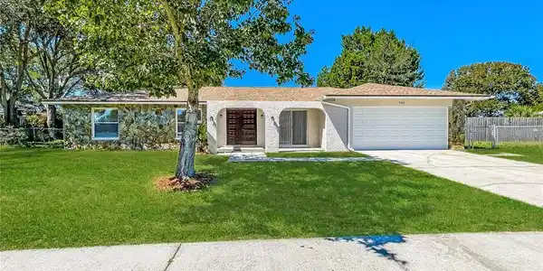 9483 BAYSIDE