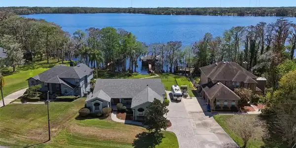 834 MILLSHORE DRIVE