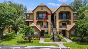305 LAKEPOINTE