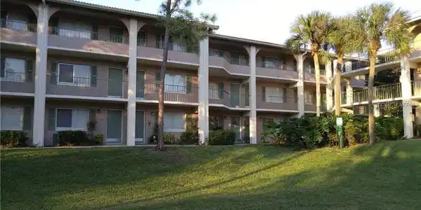 133 OYSTER BAY