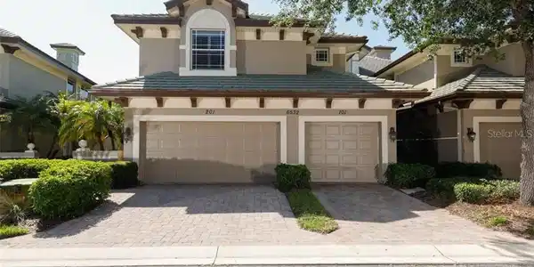 6532 MOORINGS POINT CIRCLE