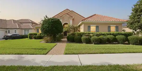 13 NEW OAK LEAF DRIVE