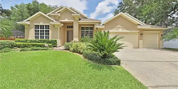 502 MAJESTIC OAK DRIVE