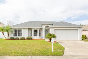 5872 ROYAL HILLS