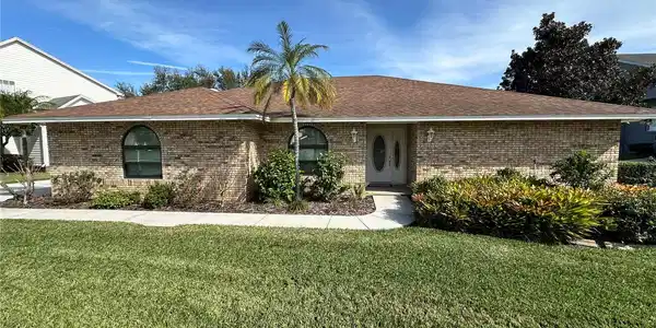 5942 COVEVIEW DRIVE W