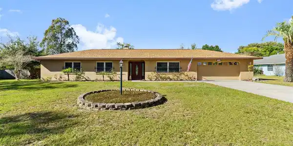 2408 BRIARWOOD LANE