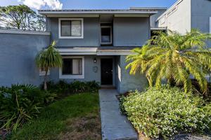 709 SAINT MICHAEL