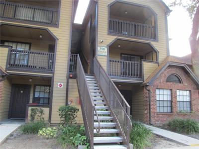 390 WOODSIDE DRIVE