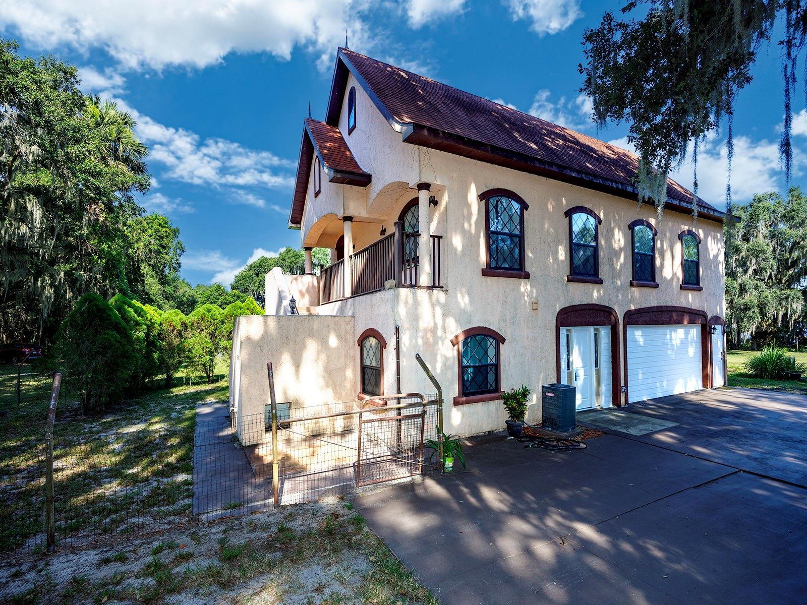 9002 LAKESHORE DR, YALAHA, FL lhrmls01712470