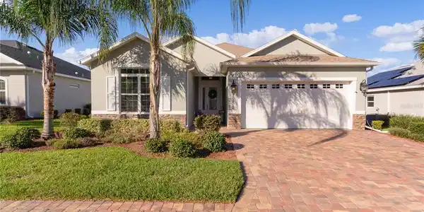 10203 JULIA ISLES