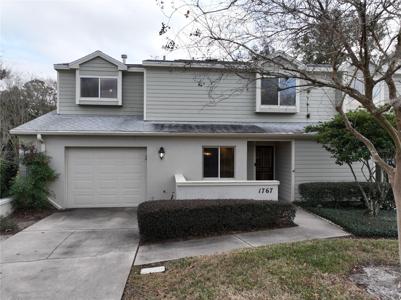 1767 SE 27TH LOOP