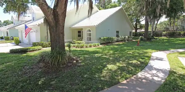704 MORAY DRIVE