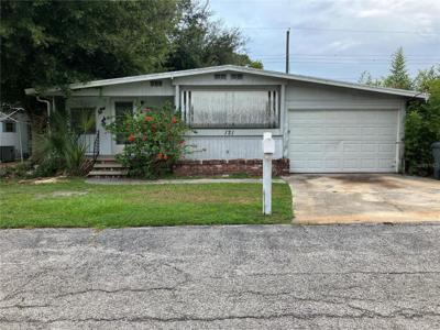 121 LAKESIDE DRIVE