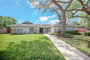 1724 WIND DRIFT ROAD