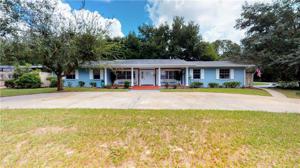 1107 COUNTRY CLUB ROAD