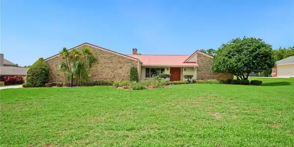 1221 CANDLEWOOD DRIVE