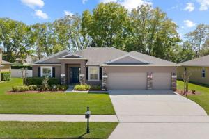 653 LAKE COVE POINTE CIRCLE