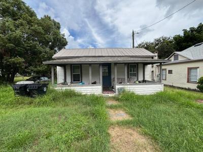 118 W 1ST STREET