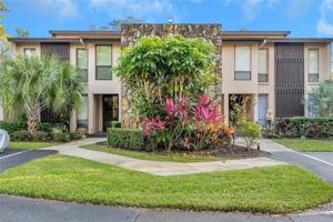 1400 TARPON WOODS