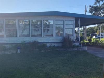 276 BEACH COURT
