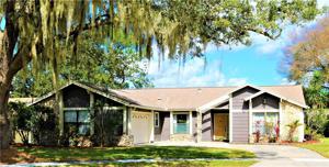1329 BUCCANEER COURT