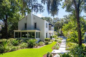 104 CORTLAND AVENUE