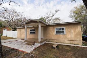 2001 WOODLAND DRIVE