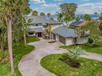 303 WATERWOOD DRIVE