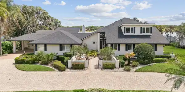 4301 DOWN POINT LANE
