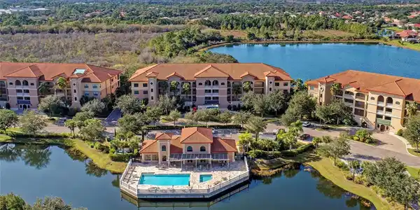 7710 LAKE VISTA COURT