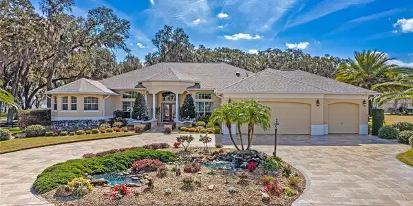 2002 LAKE MIONA