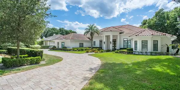 5056 ISLEWORTH COUNTRY CLUB DRIVE