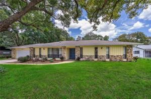 211 VALENCIA SHORES DRIVE