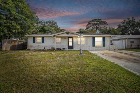 10290 129TH TERRACE N