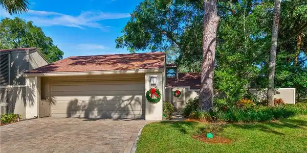 109 WEEPING ELM LANE