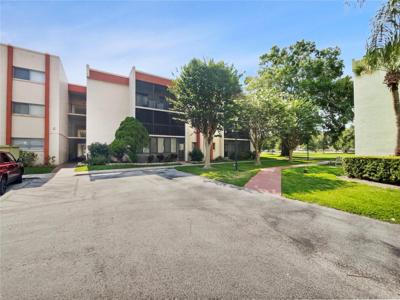 1130 LAKE PARKER