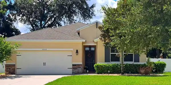 4002 BROOKSHIRE CIRCLE