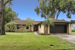 526 FERNWOOD DRIVE