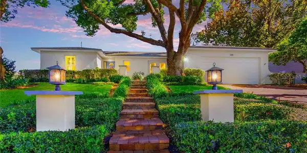 200 ROLLINGWOOD TRAIL