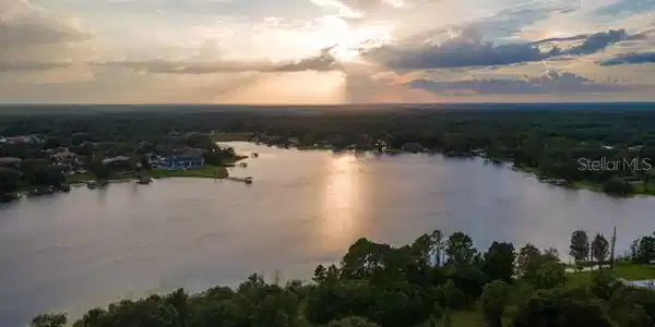 LAKE MARKHAM ROAD