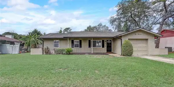 113 MEADOWFIELD LANE